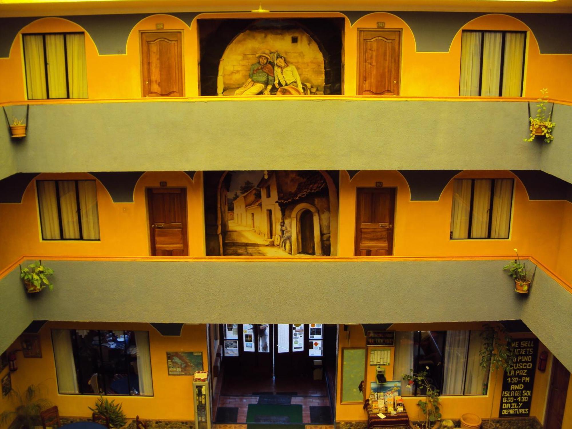 Hotel Utama Copacabana  Esterno foto